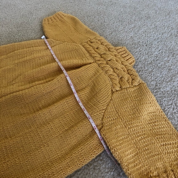 Handmade wool blend knit sweater - Picture 5 of 8